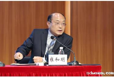 学校完成本科教育教学审核评估预评估工作