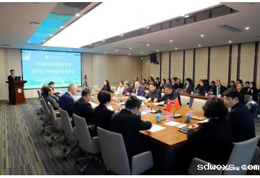 学校完成本科教育教学审核评估预评估工作